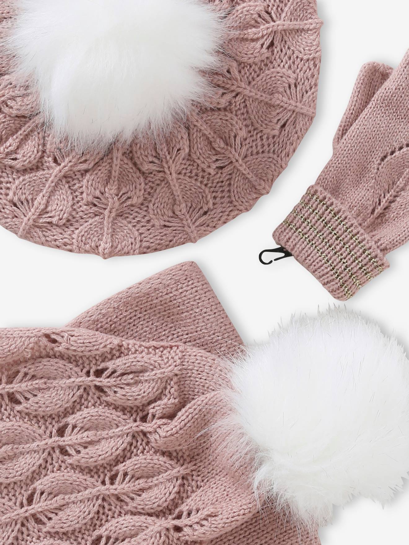 Look feminino: boina + cachecol + luvas ou mitenes de tricô vazado com forro rosa fantasia na cor da maquiagem