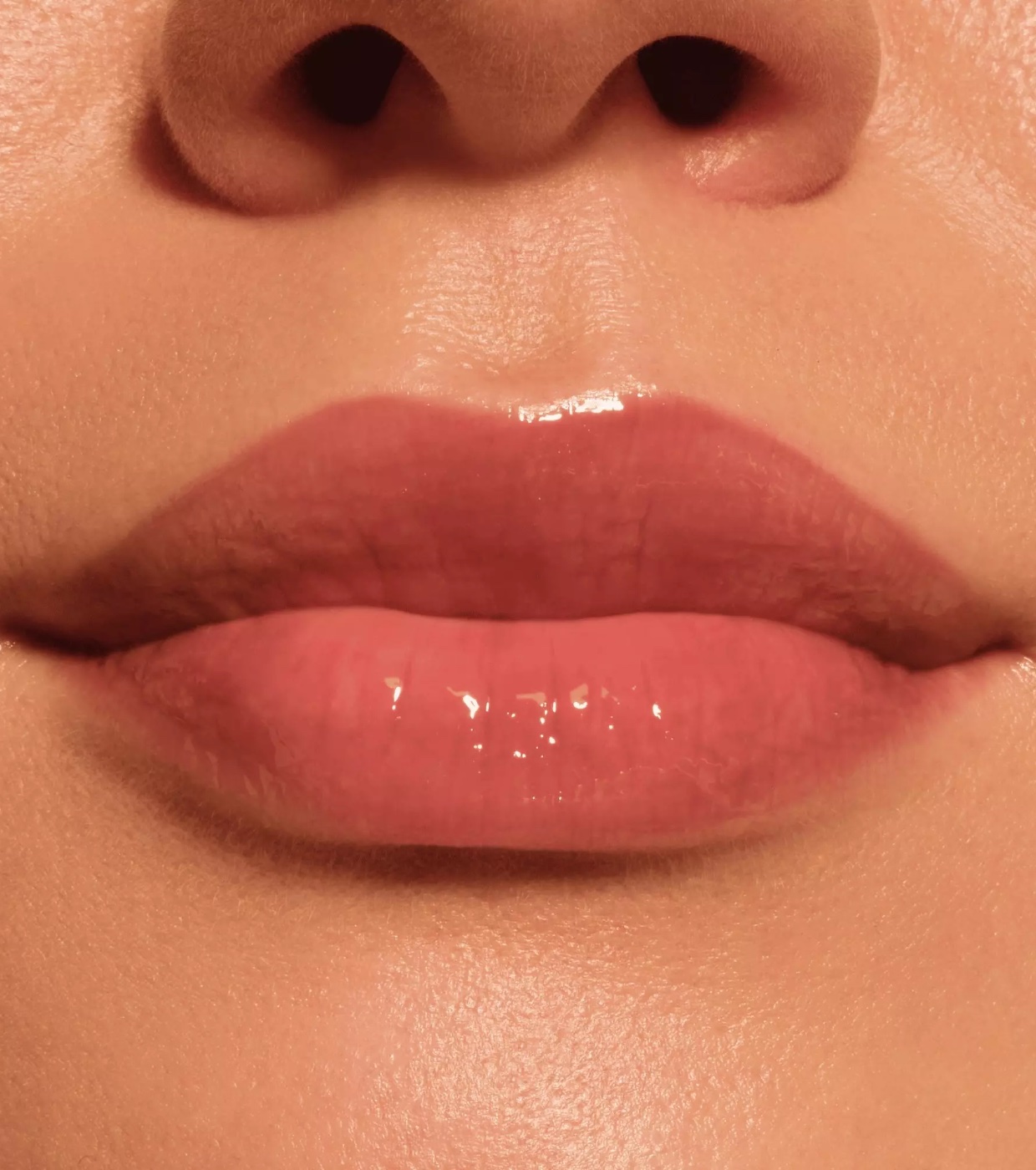Catrice - Brilho labial Obsessed Lip Glaze - 050: The Glossfather