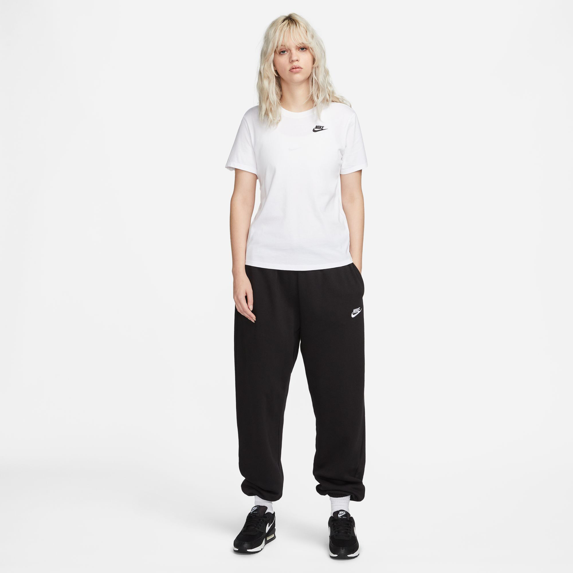 Nike New Sportswear Club T-shirt Femmes - Blanc