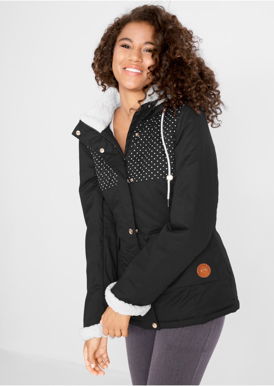 Veste avec capuche en maille peluche