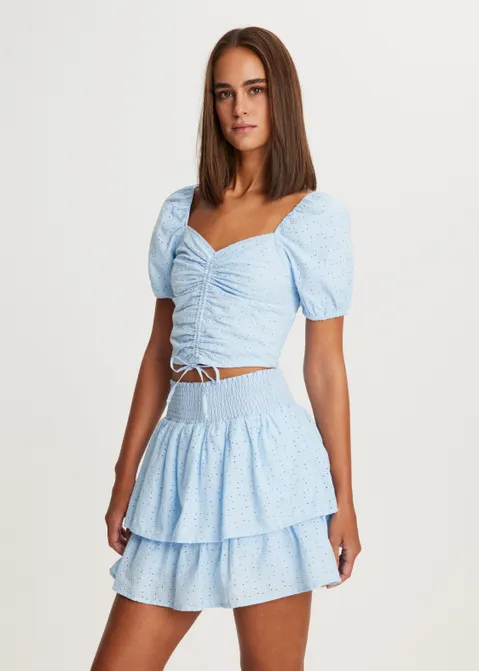 Top met broderie blauw (BLW.L)
