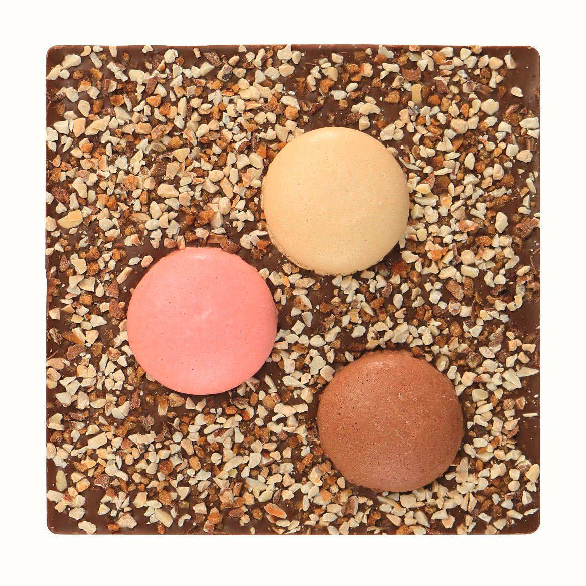 Tablette de chocolat incrustée de macarons - Gourmandise à la Française