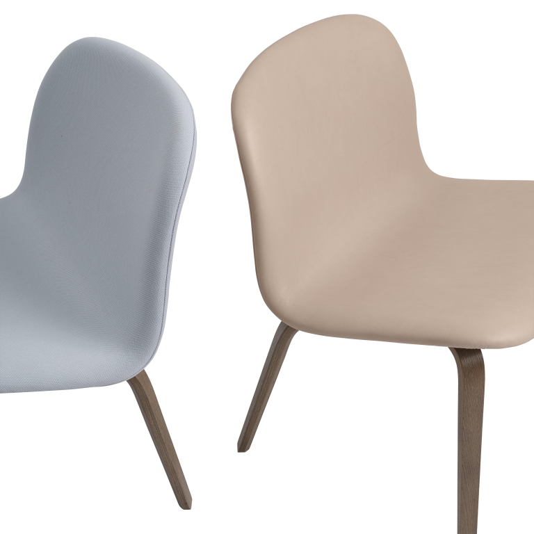 Muuto Visu gestoffeerde fauteuil Steelcut trio 133