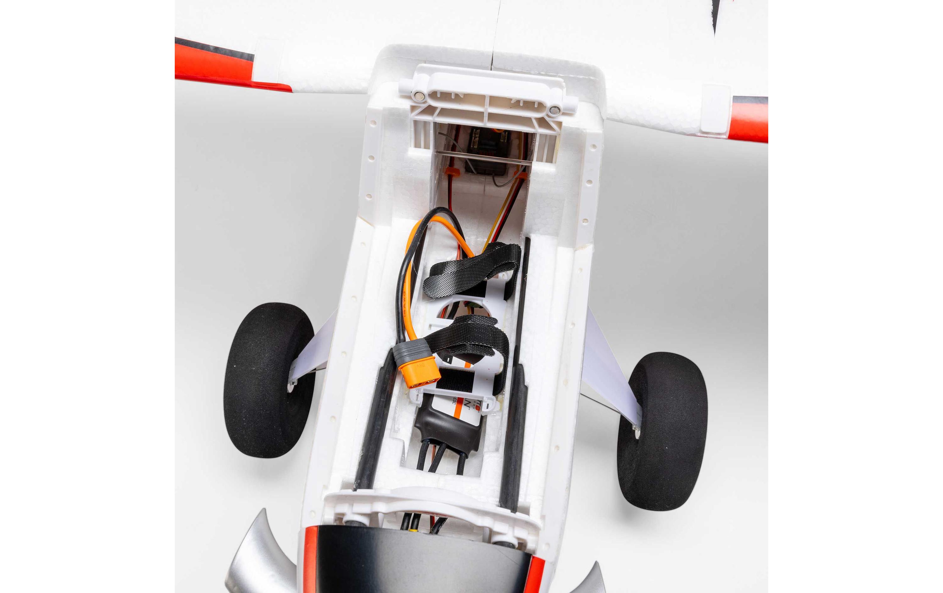 Motorflugzeug Turbo Timber Evo 1555 mm, PNP<br>Kompaktes STOL-Flugmodell mit funktioneller und werkseitig eingebauter LED-Lande-, Navigations- und Stroboskopbeleuchtung