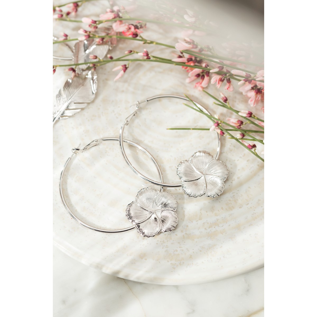 boucles d'oreilles créoles fleurs plaqué argent - HÉLIOS