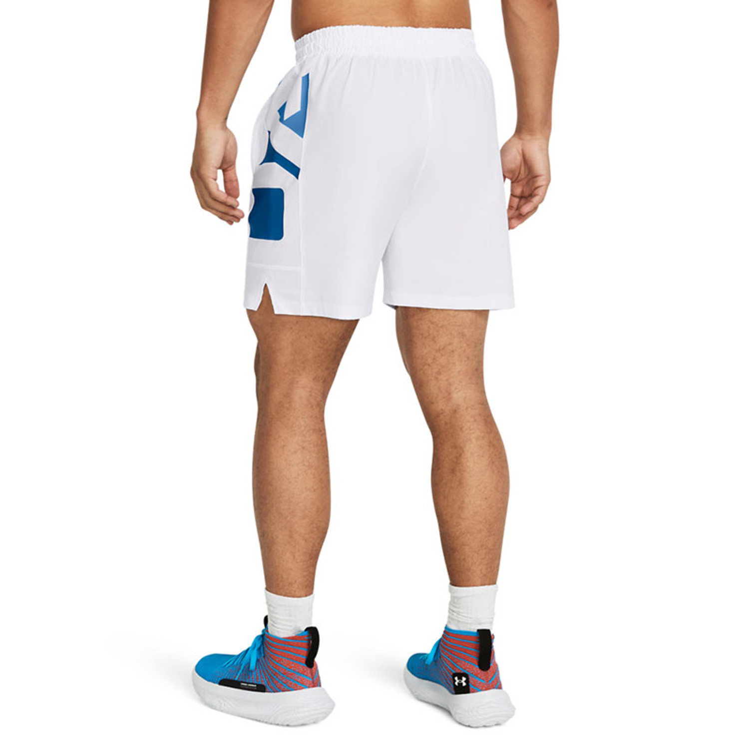 Under Armour Baseline 7 inch Woven Short Men
