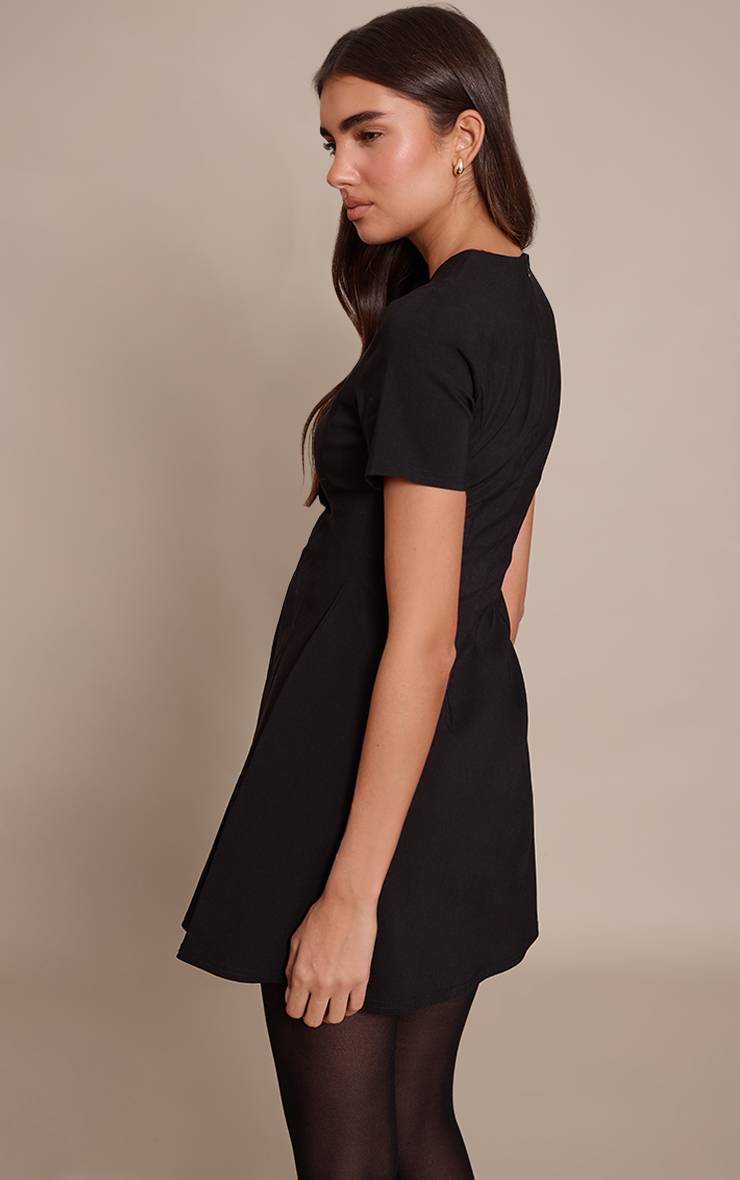 Noir Robe Droite À Manches Courtes
