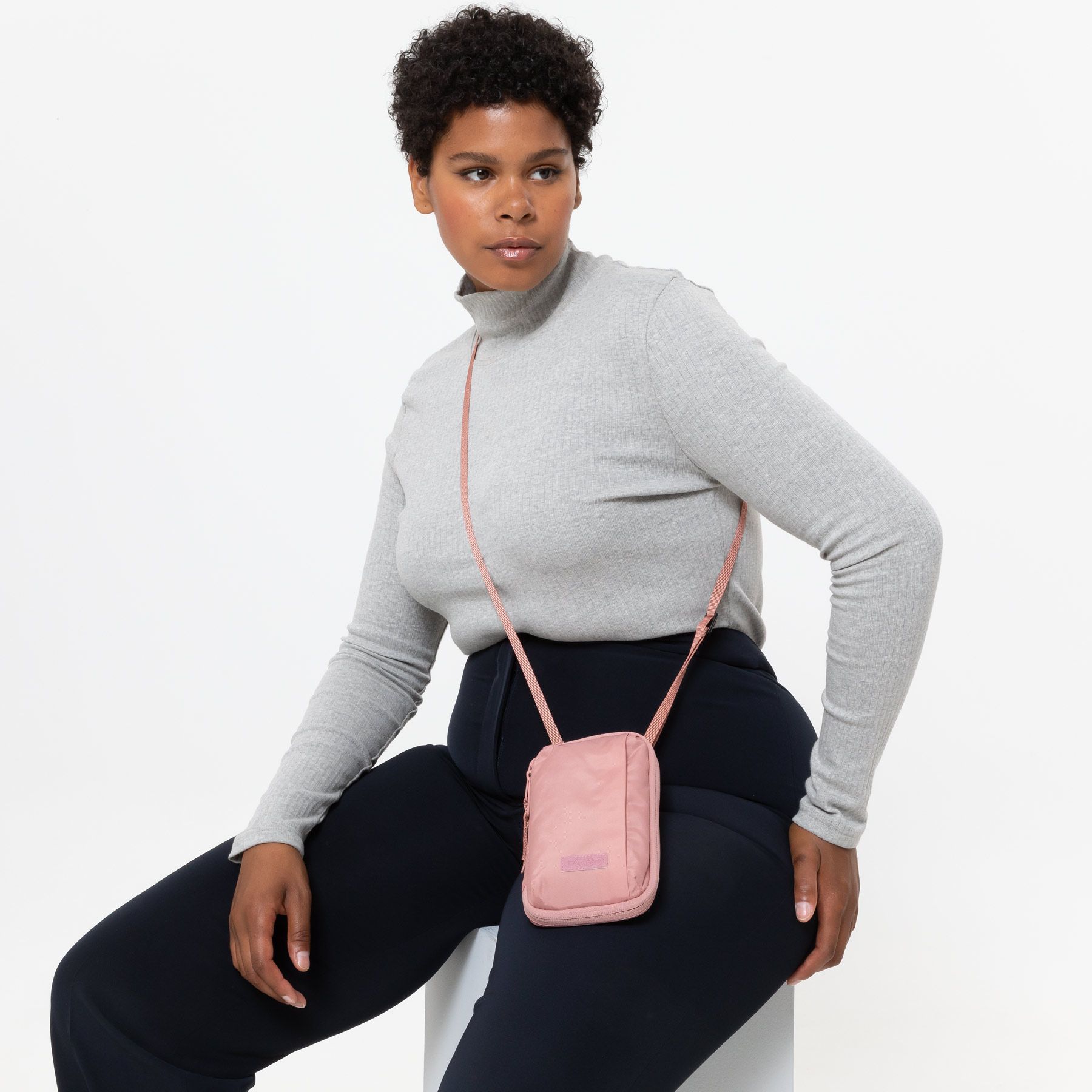 Cnnct F Pouch Pink