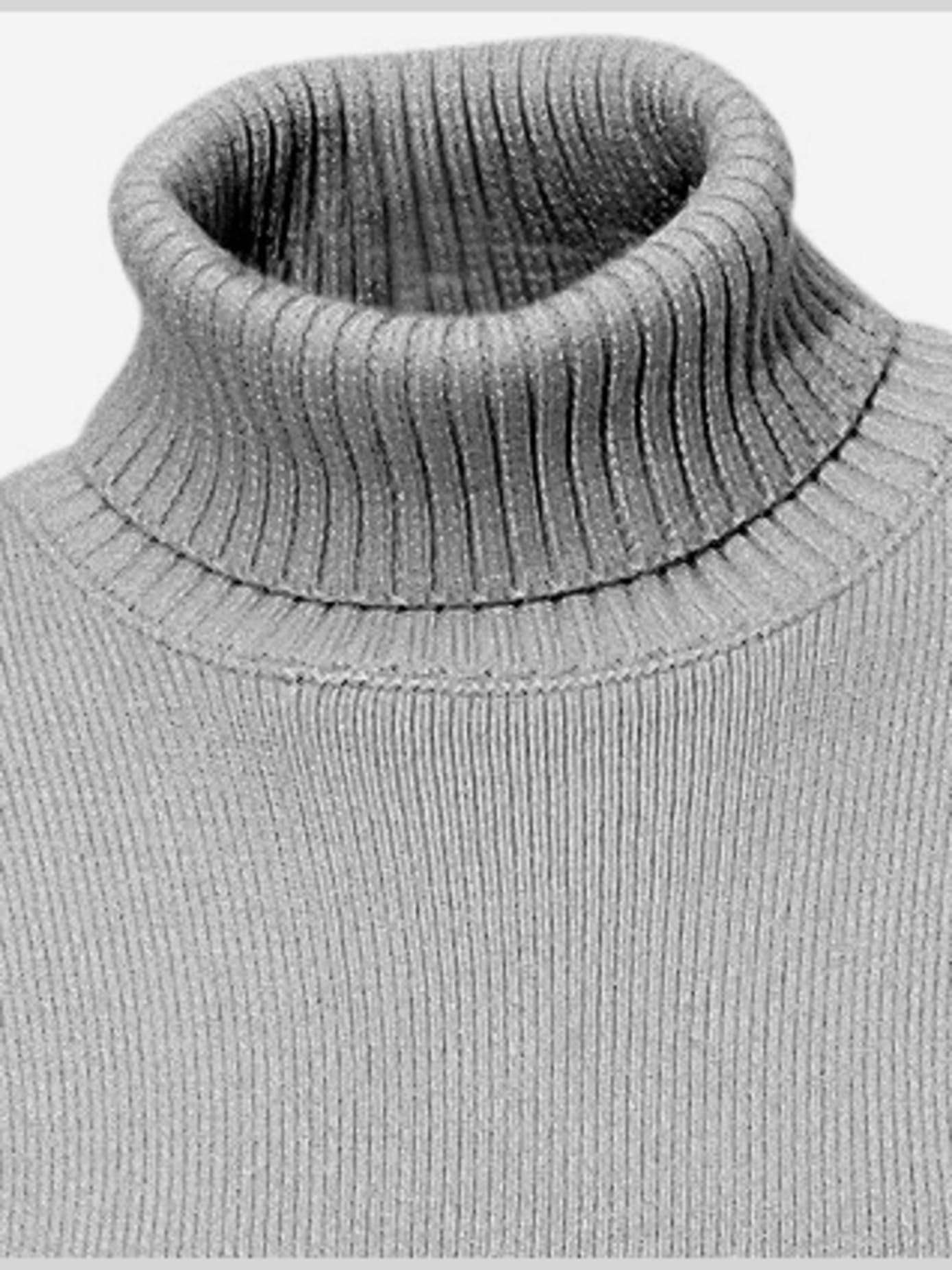 Pull col roulé contenant du cachemire