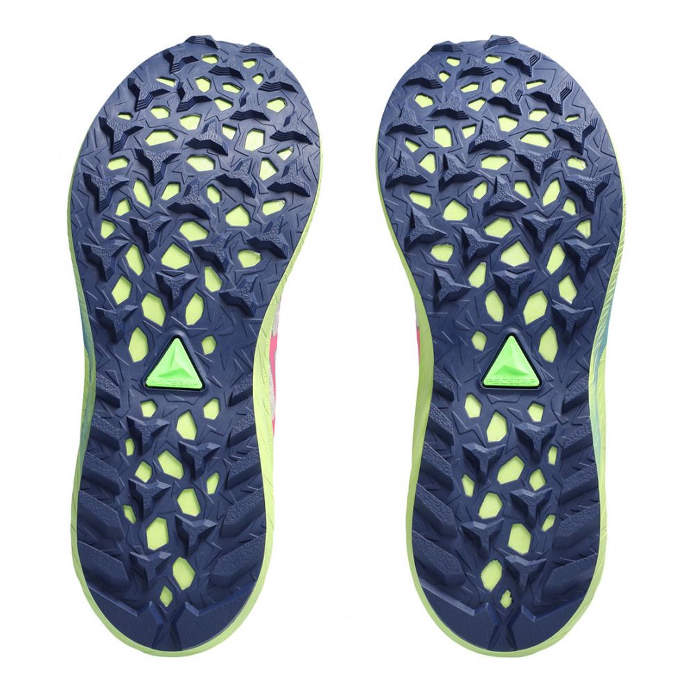 Asics FUJI LITE 4 - Chaussures trail Femme birch/hot pink