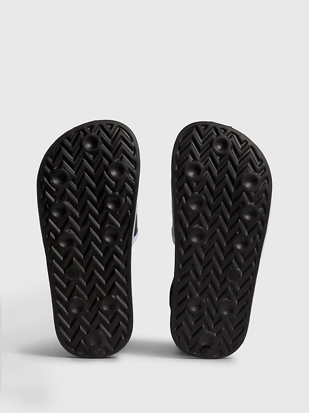 Pantufas infantis com logotipo