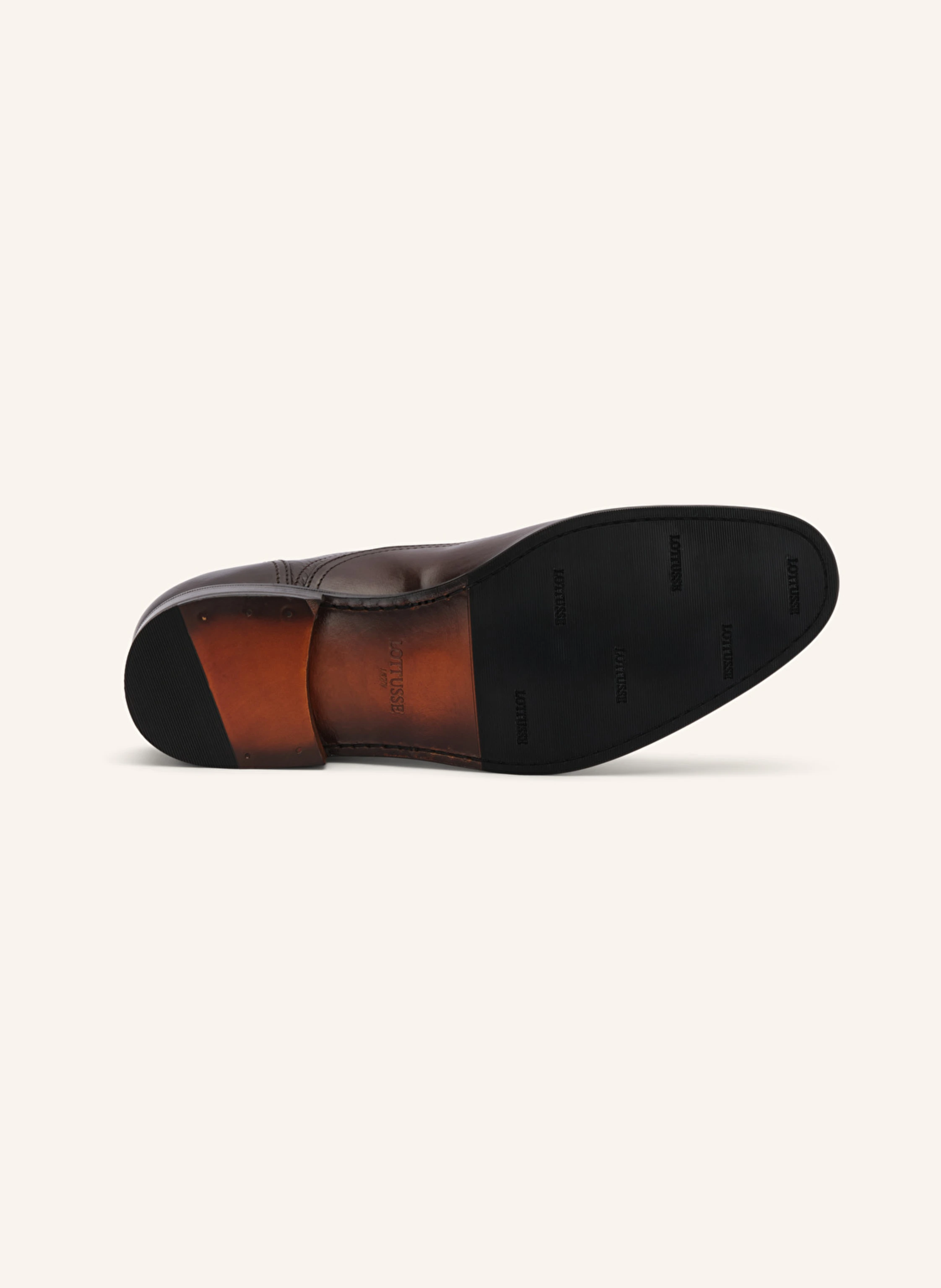 LOTTUSSE Oxford LUTTON