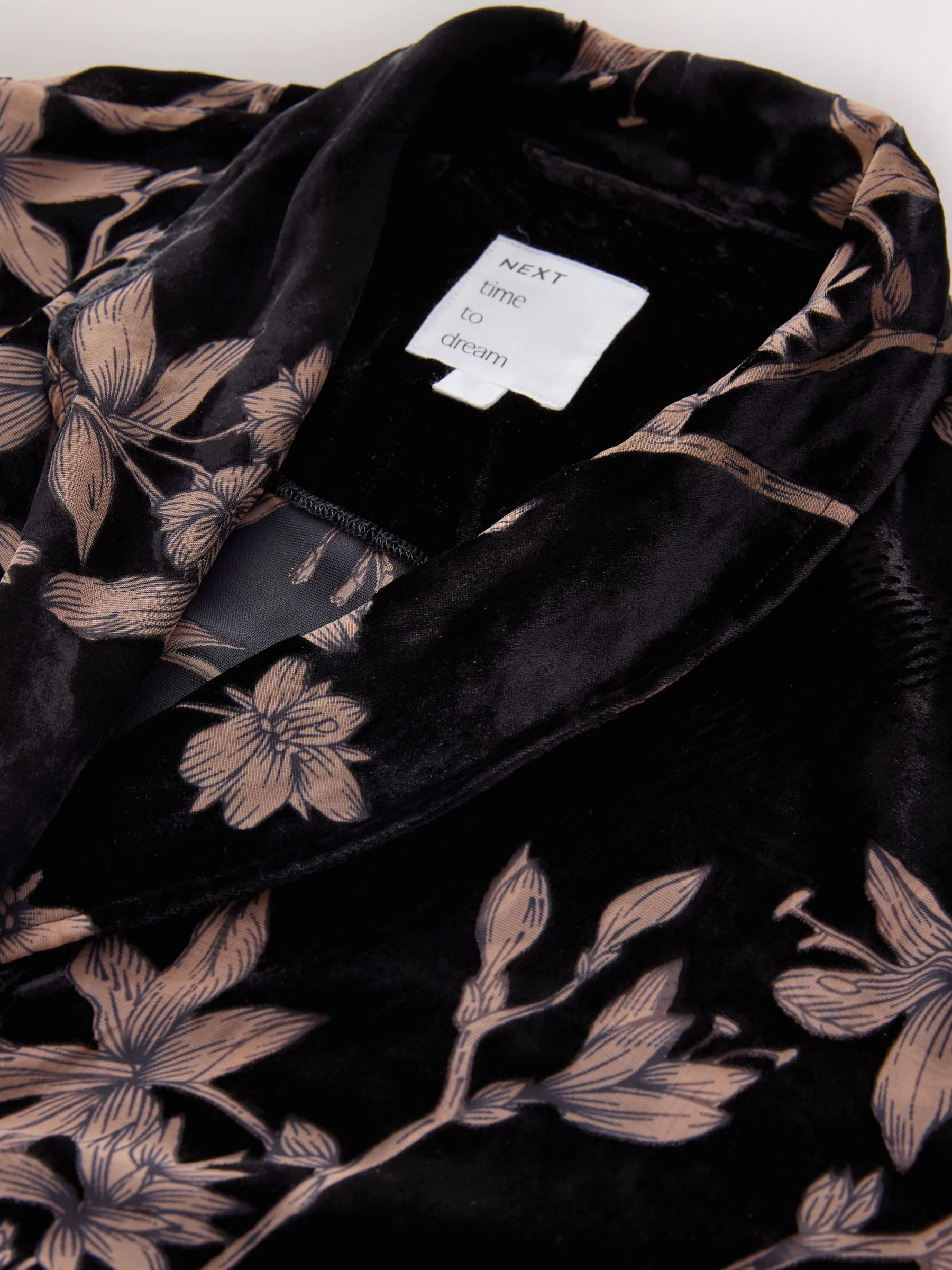 Zwart bloemenprint - Print N.Premium Velvet Robe