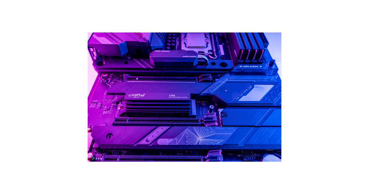 CrucialT705 4 TB SSD  (Zwart, PCIe 5.0 x4, NVMe 2.0, M.2 2280, Incl. heatsink)