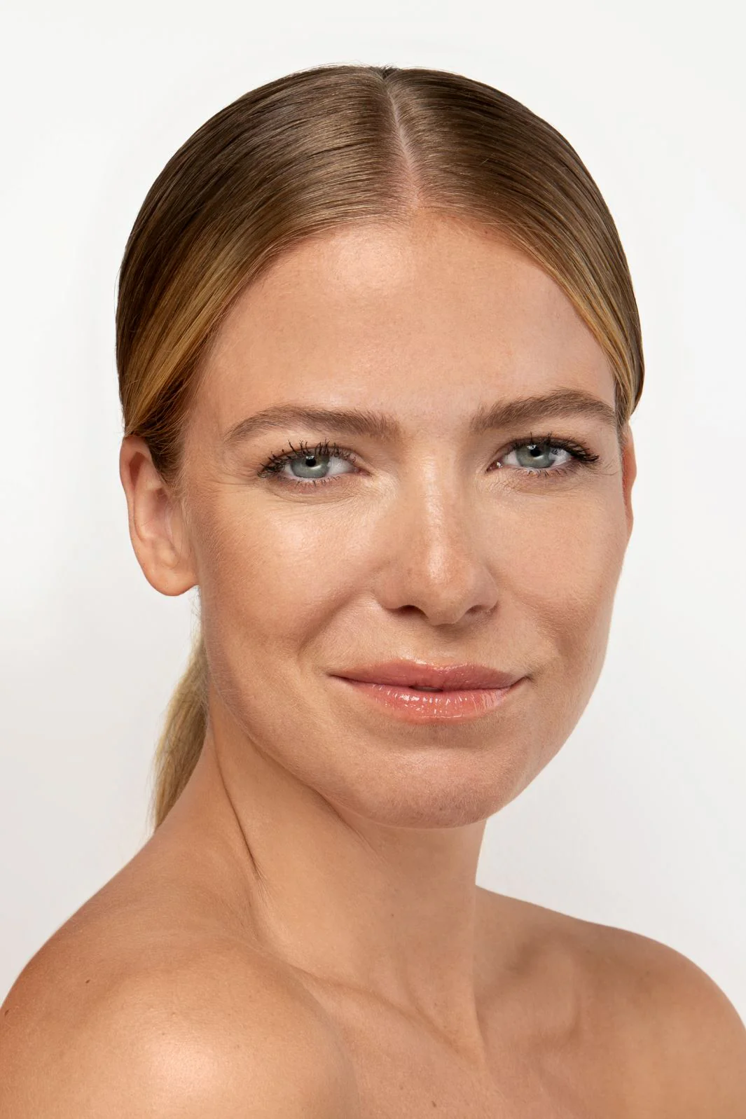 Lavinde Copenhagen Natural Glow Liquid Foundation Beige 207