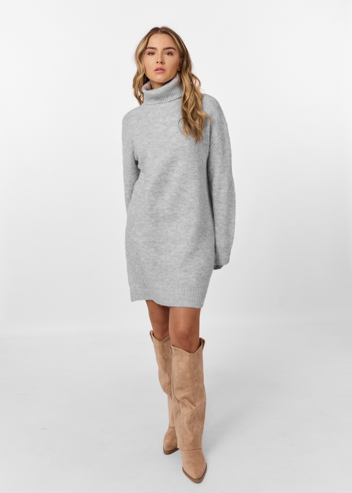 Lieke gebreide jurk by Nina grijs