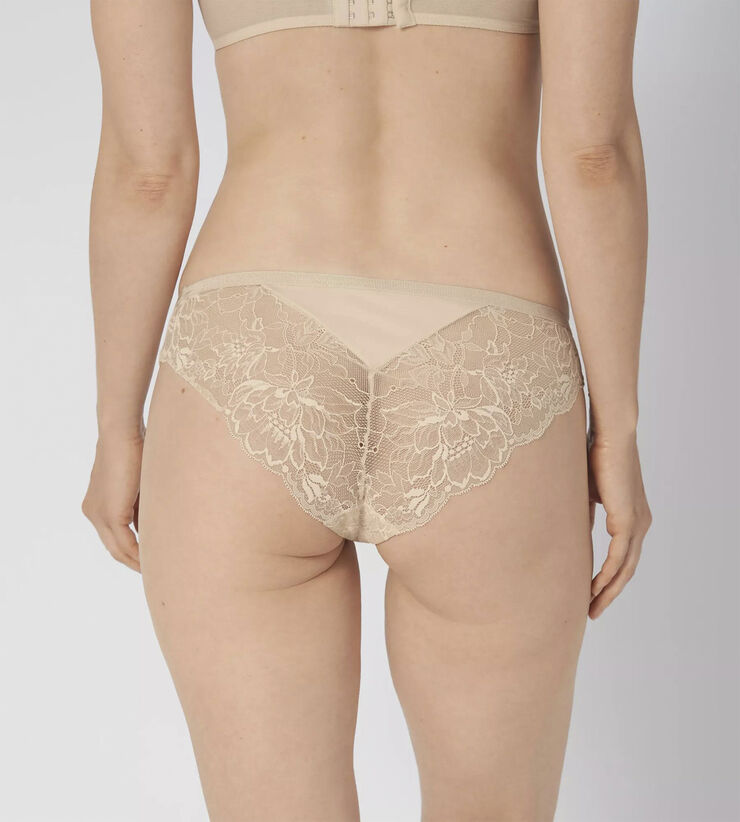 Triumph Amourette Charm Brazilian01 Creamy dream