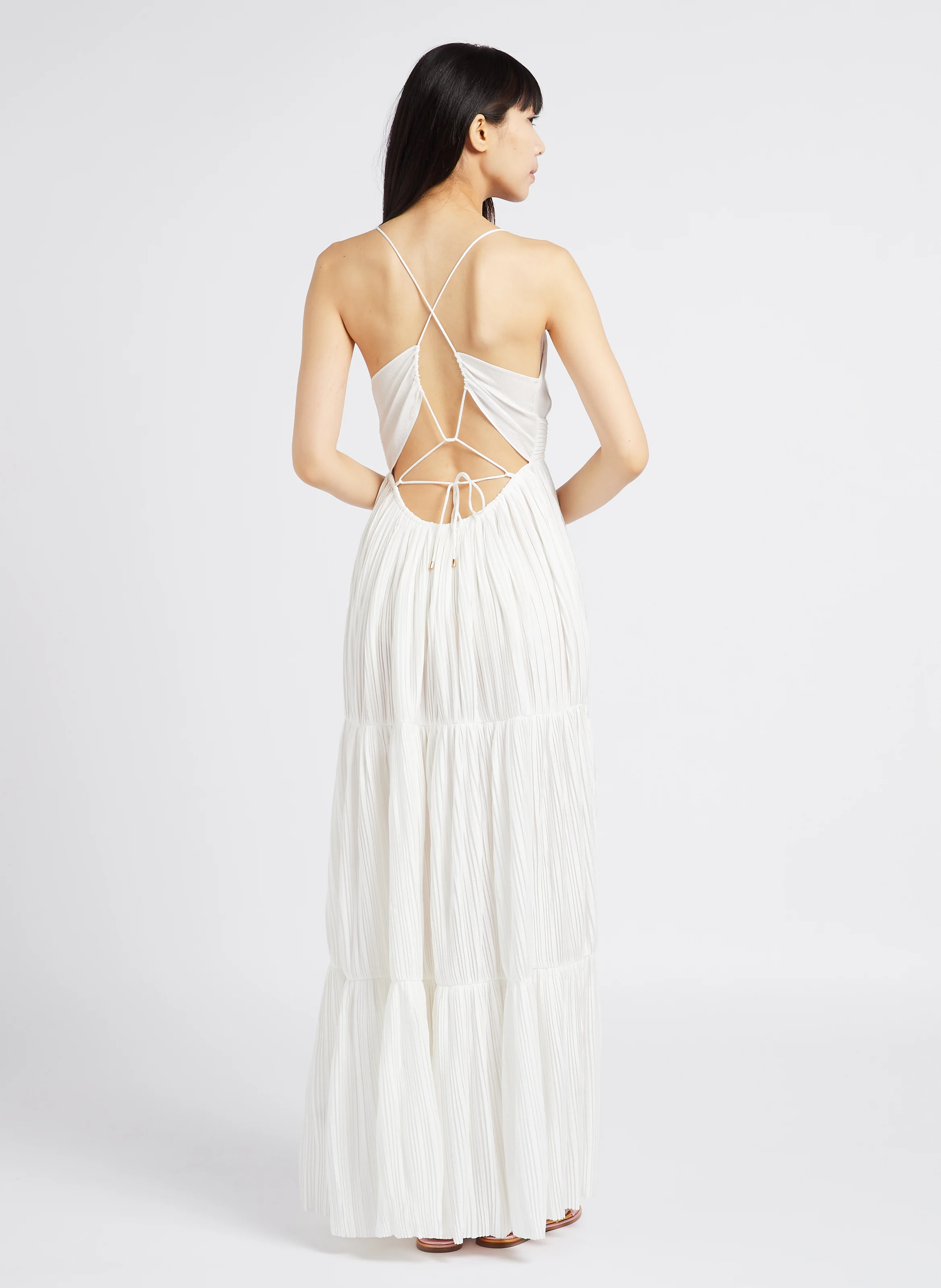 WASTA - Robe longue col V plissée | Blanc