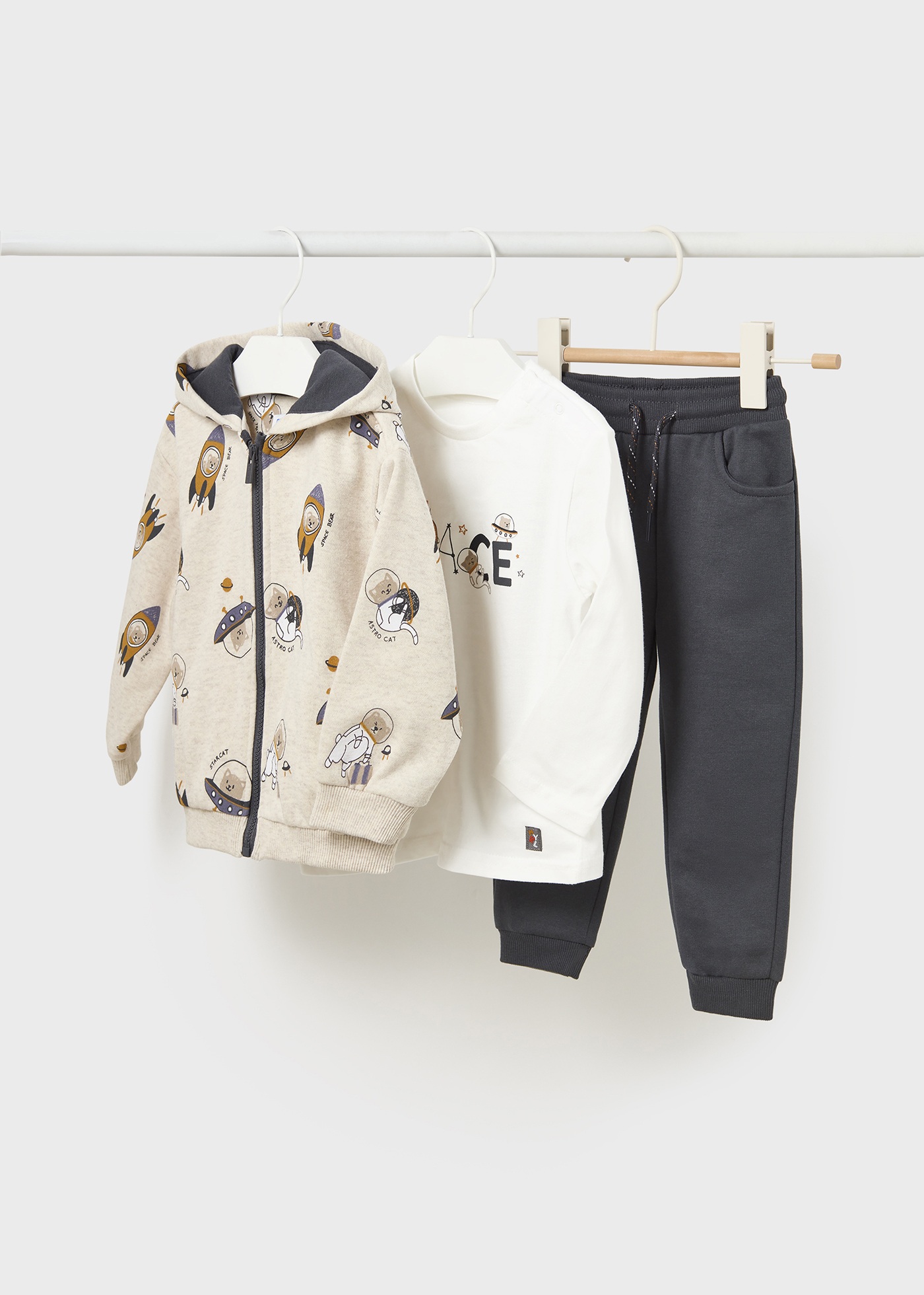 Conjunto de moletom de 3 peças com estampa de bebê
