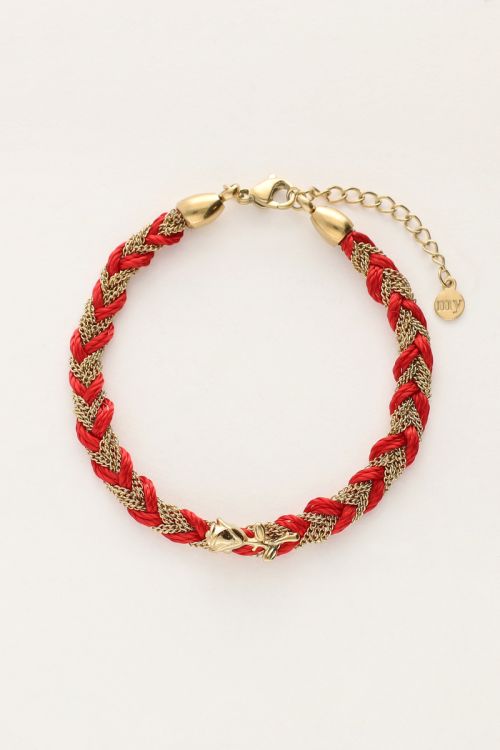 Rode gevlochten armband met bedel