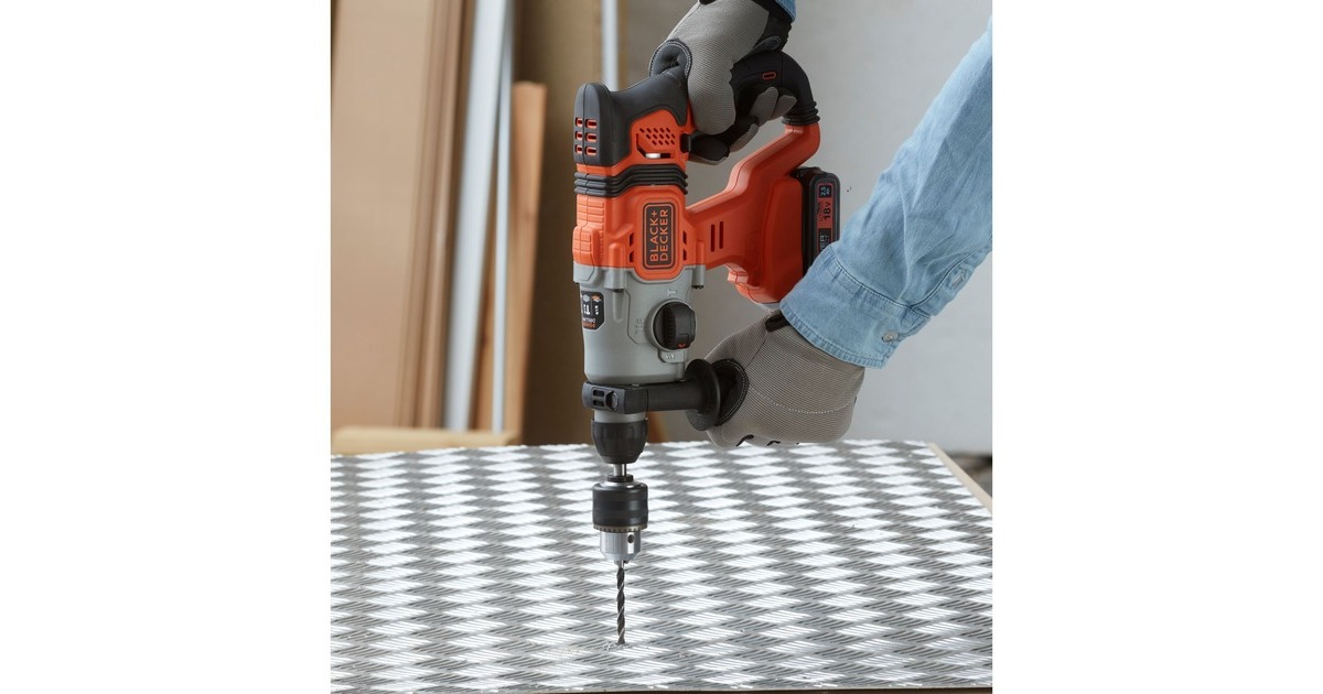 BLACK+DECKER18V 2.5Ah SDS+ Pneumatische boorhamer BCD900E2K-QW klopboormachine  (Oranje, 2x 18V 2.5h accu's en oplader inbegrepen + koffer)