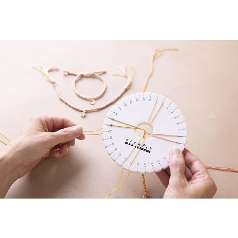 Kumihimo DIY venskabsarmbånd