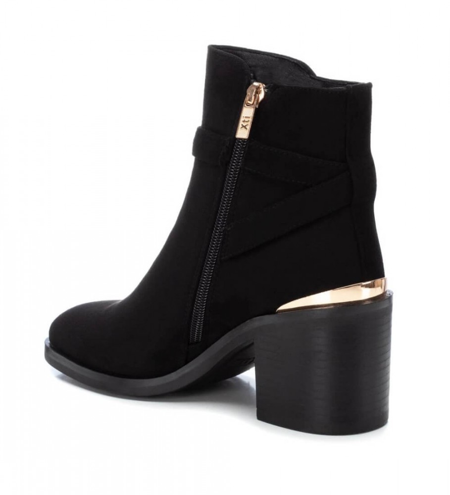 Botas de cano curto Xti 141735 pretas - Altura do salto: 7 cm -