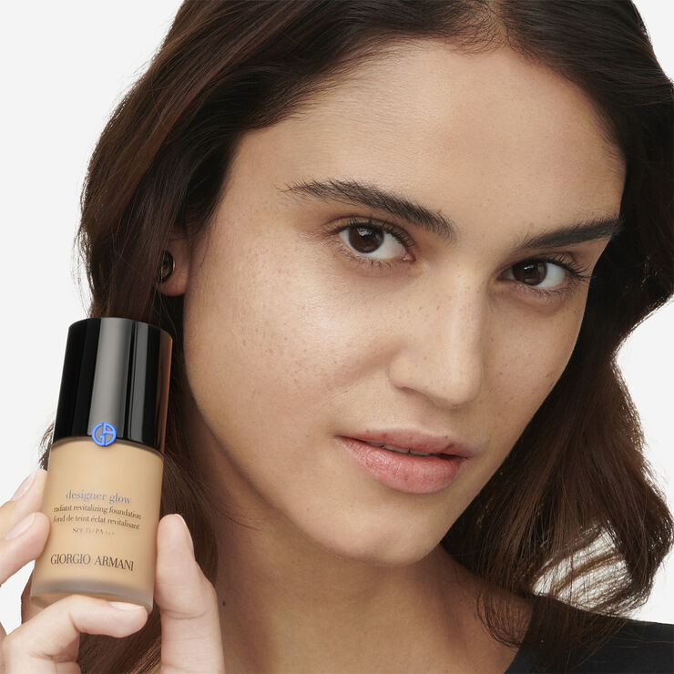 Armani Designer Glow Foundation