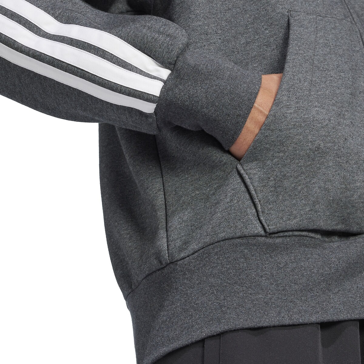 ADIDAS ROUPAS ESPORTIVAS<br>Moletom com capuz e 3 listras Essencial