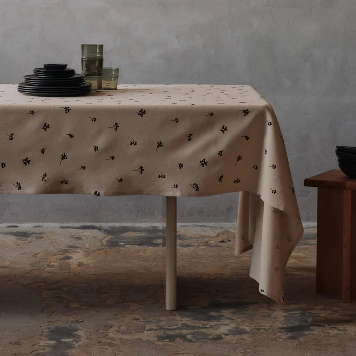 Ferm Living - Baies Tischdecke, 240 x 150 cm, natur / dark chocolate
