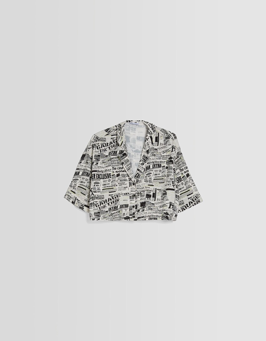 Camisa cropped estampada de manga 3/4