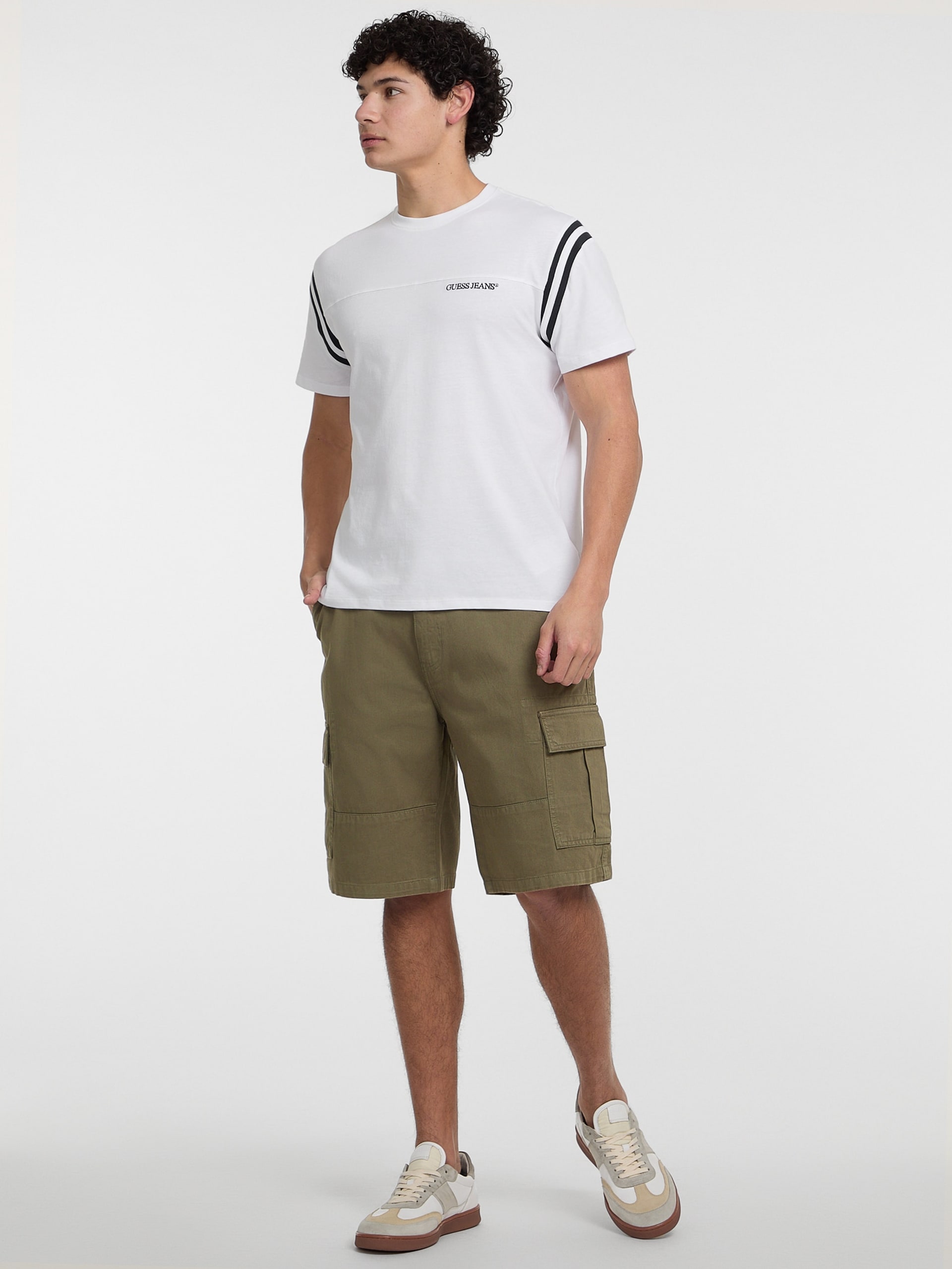 Camiseta Crewneck 81