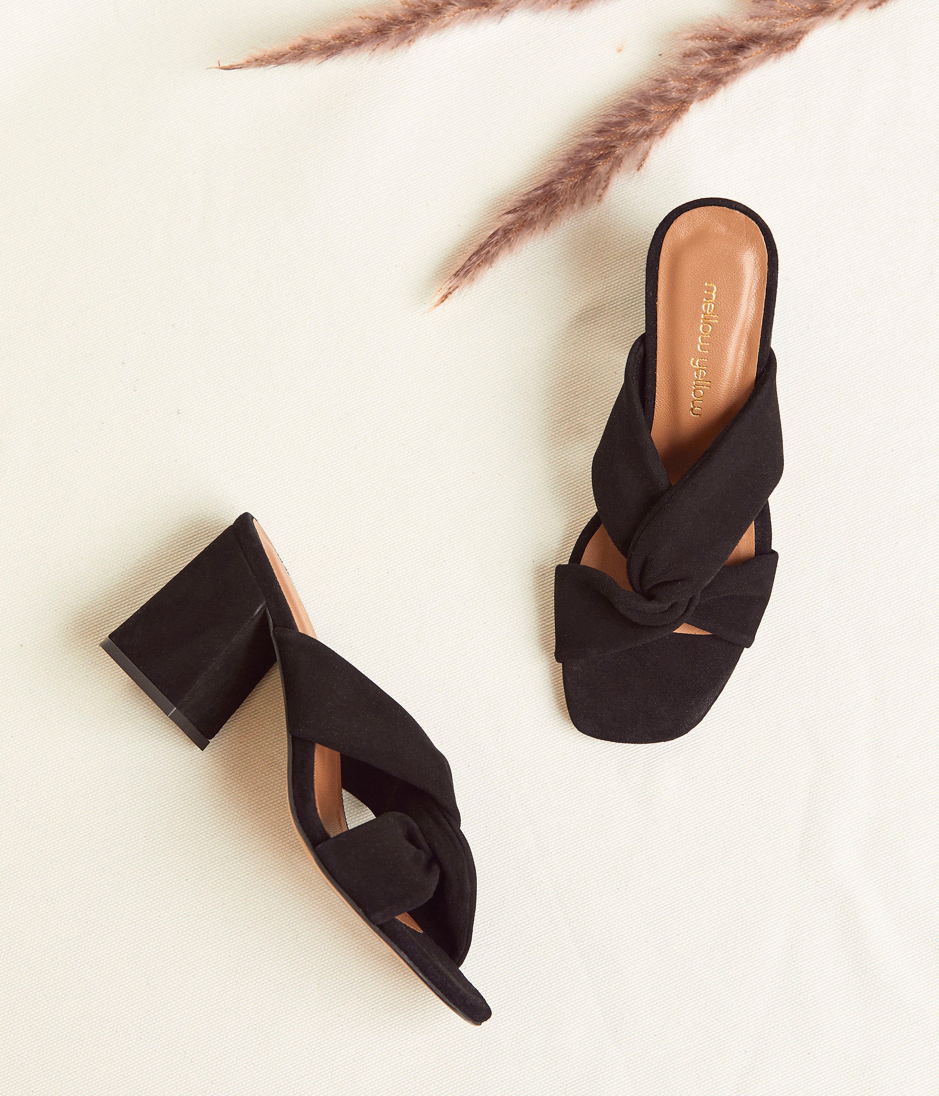 Mules noires Marcia