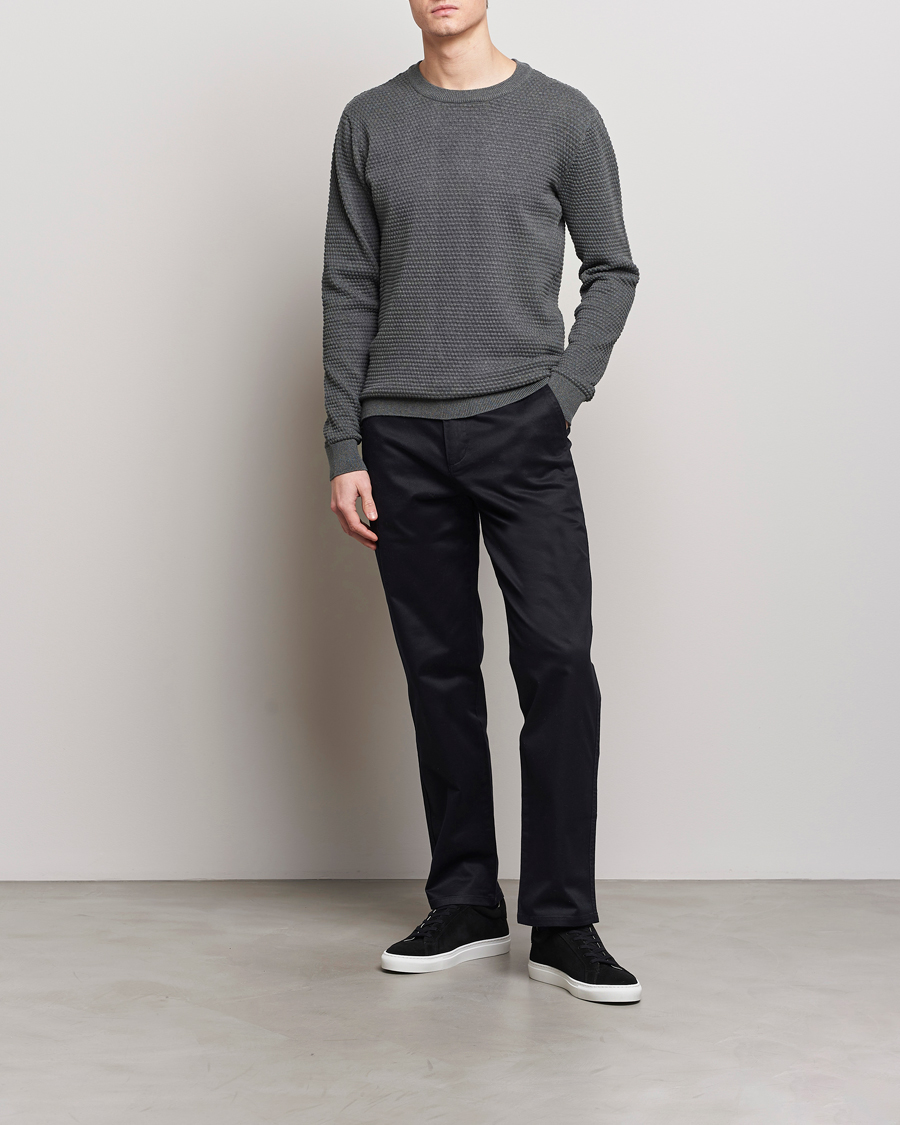 KnowledgeCotton Apparel Vagn Bubble Knit Cotton Crew Neck Dark Grey Melange