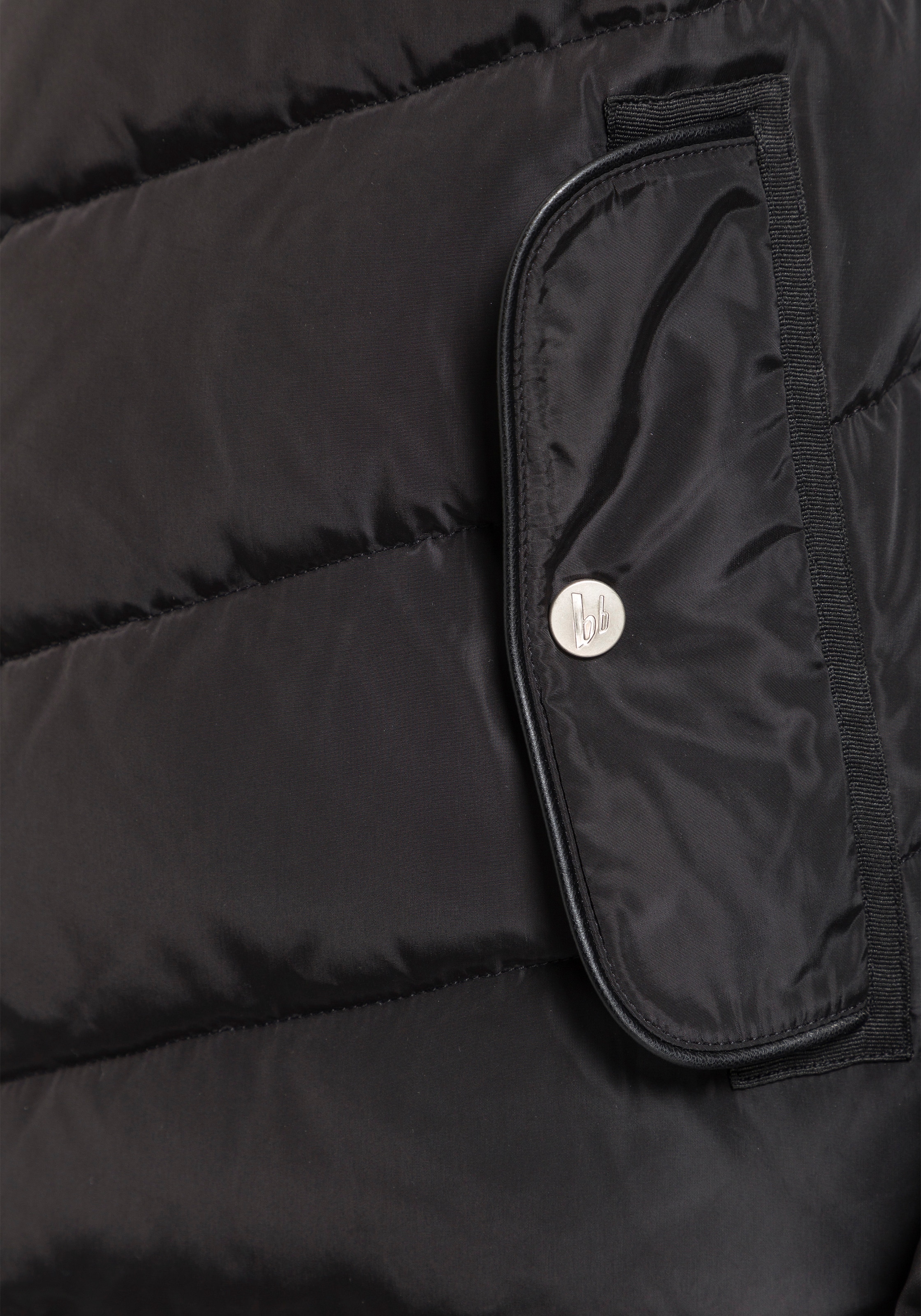 Bruno Banani Blouson mit Kapuze aus schnelltrocknendem Material,  trendiger Stil