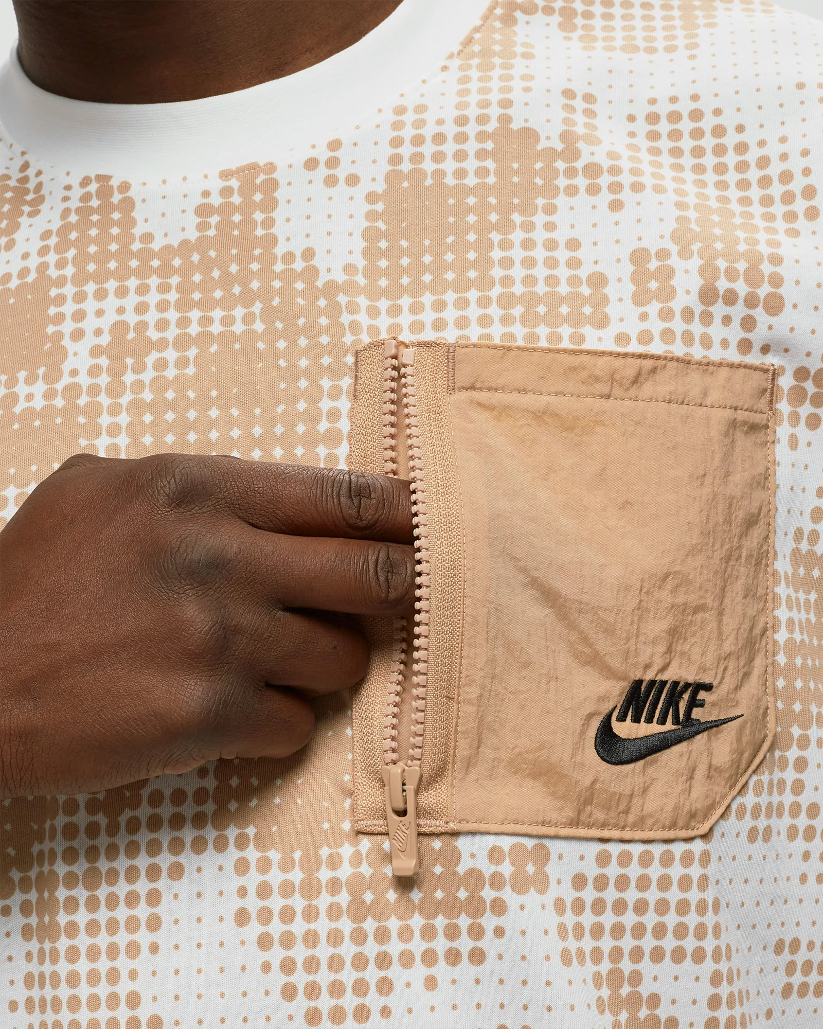 Nike SHORTSLEEVE TOP ALL OVER PRINT