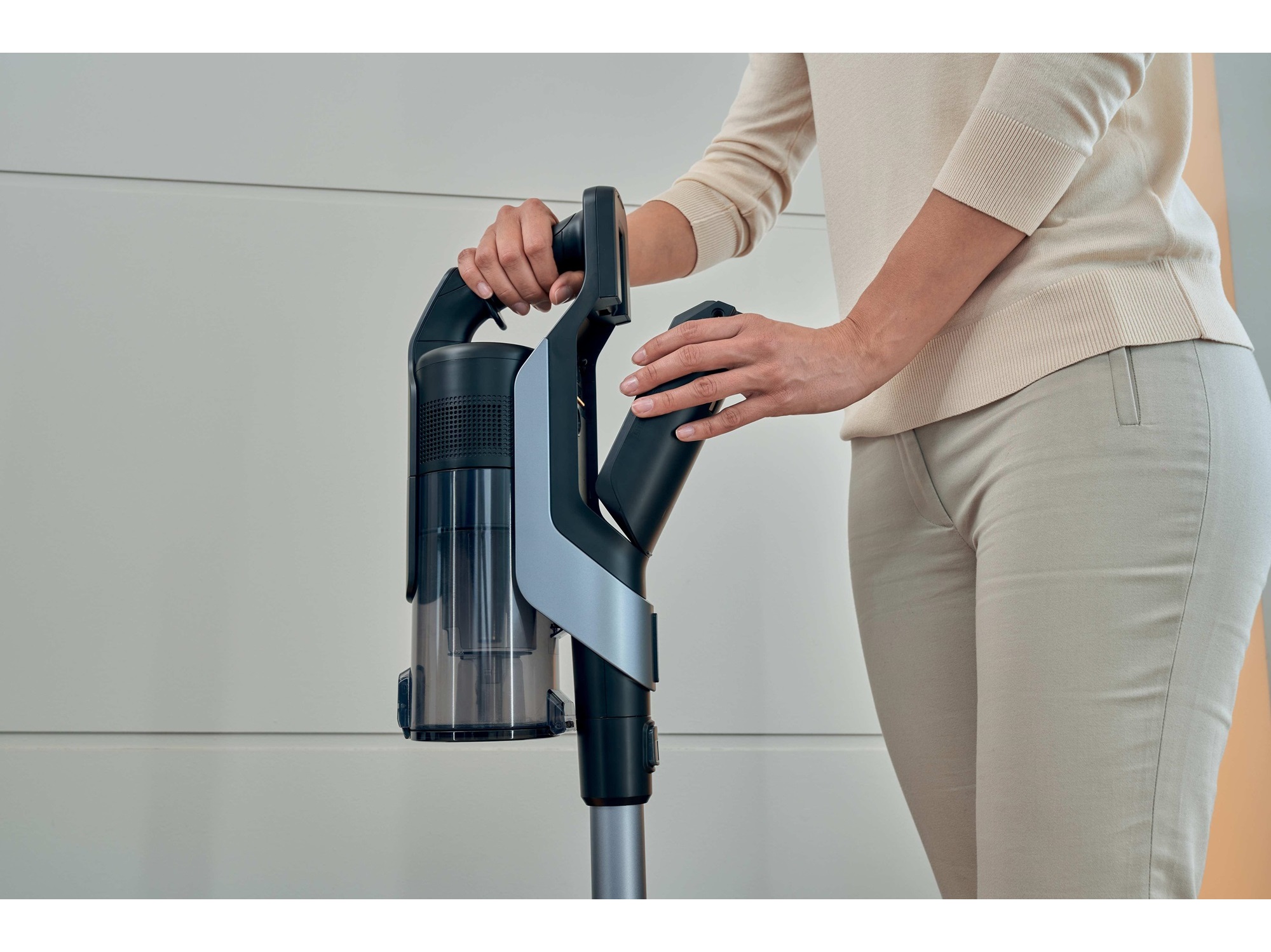 ASPIRADOR VERTICAL HOOVER HF610H 011 HF6 HOME ALL FLOOR