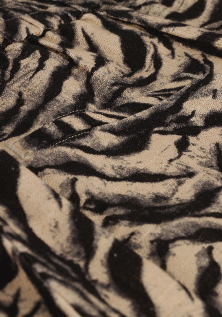 ALIX THE LABEL beige alix the label shorts ladies woven tiger shorts