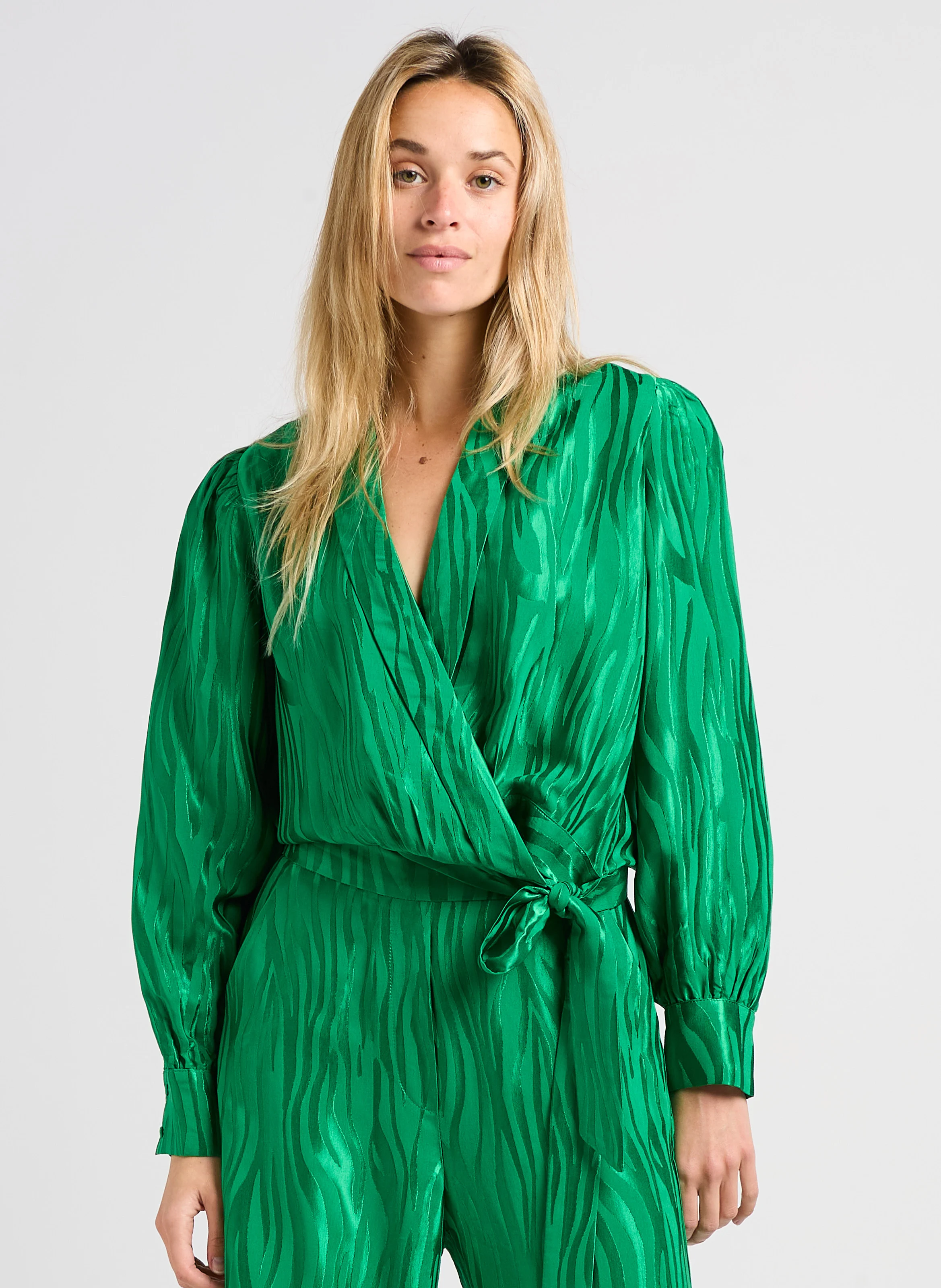 LINA - Top ample court| Vert