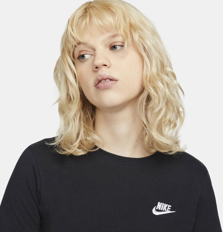 Nike Sportswear Club T Shirt Sort