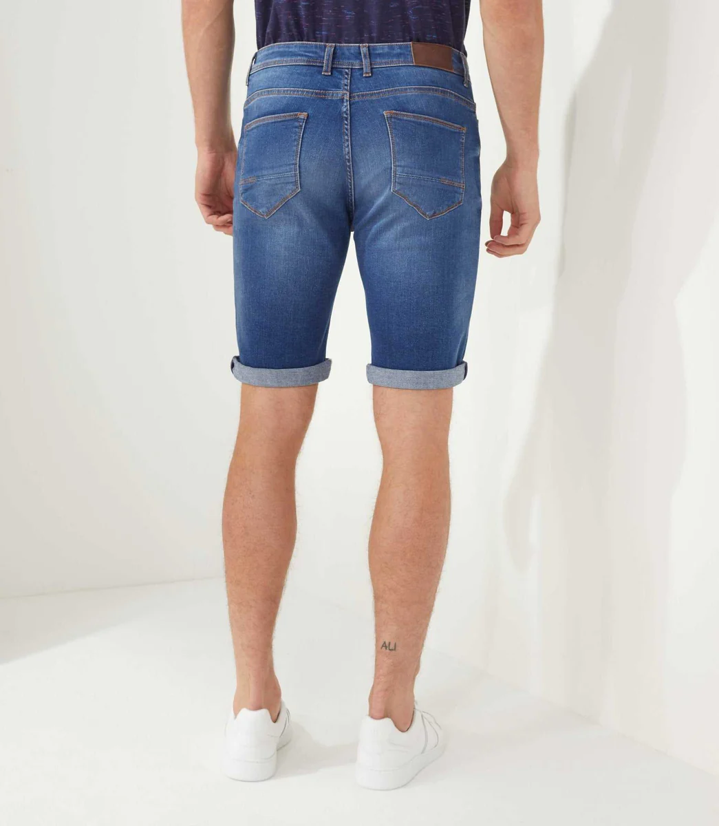 Bermuda slim en jean bleu 