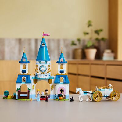 LEGO Disney Princess 43275 Askepotts slott og hestetrukne vogn