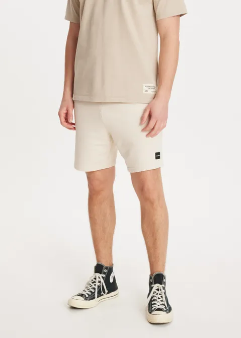 Basic sweat short off-white (CREME.L)