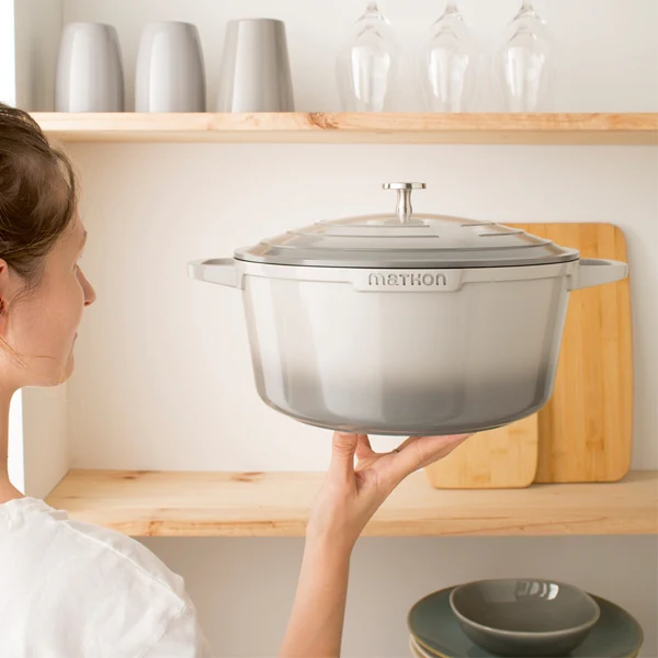 Cocotte légère ronde en fonte d'aluminium 28 cm 6,7 L coloris gris Mat