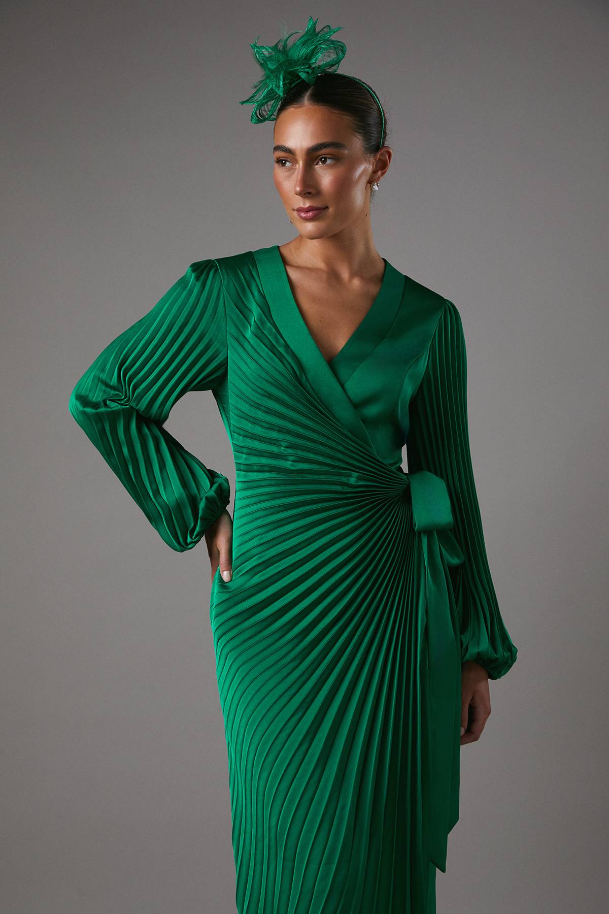 Coast Robe Portefeuille Plissée en Satin