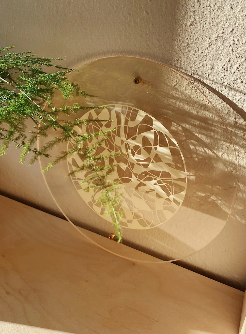 Studio About  Frameless Circle Transparent ramme, gul - A4