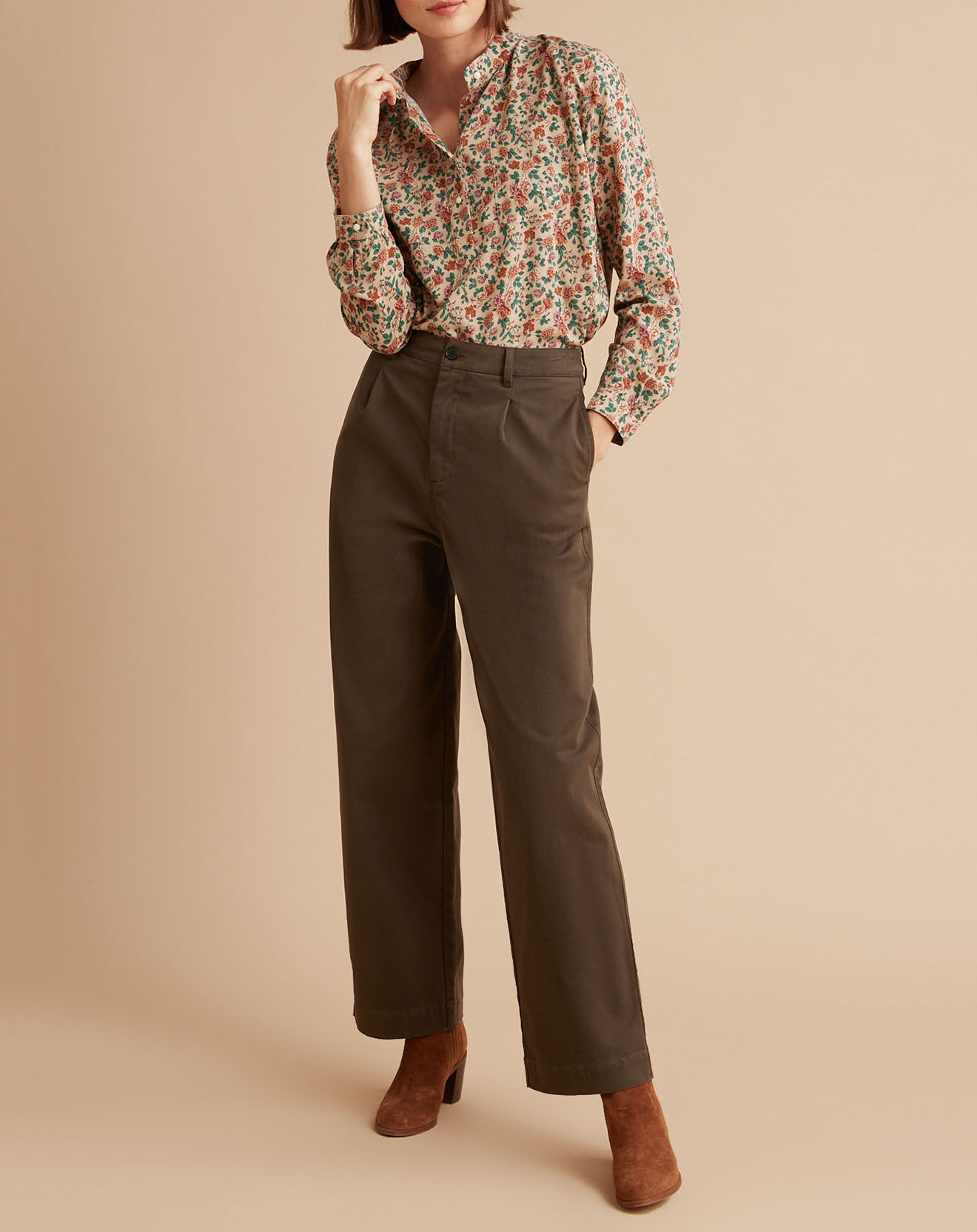 Cyrillus Pantalon chino large en Twill vert moyen