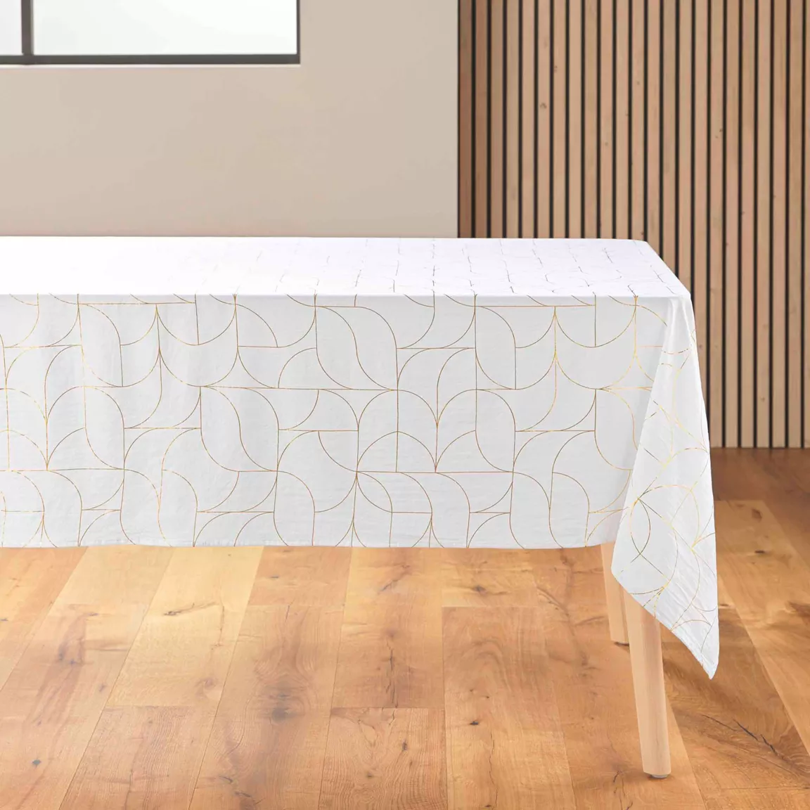 Nappe de Noël rectangulaire anti tache (140 x 240 cm) Louxor Blanc et doré
