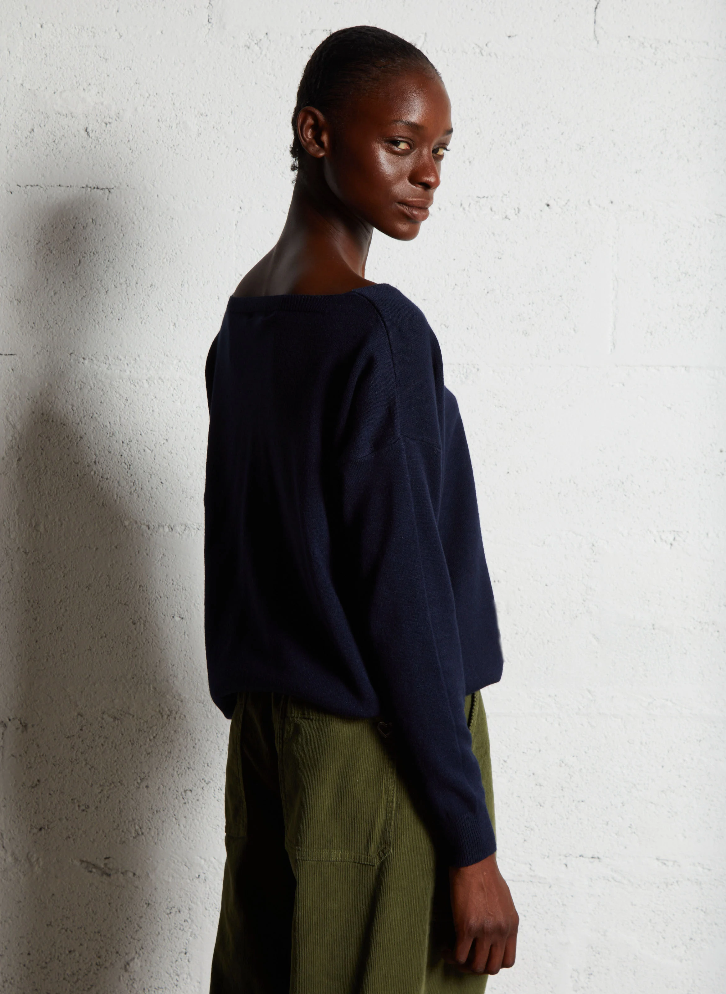 Pull col V droit en maille | Bleu
