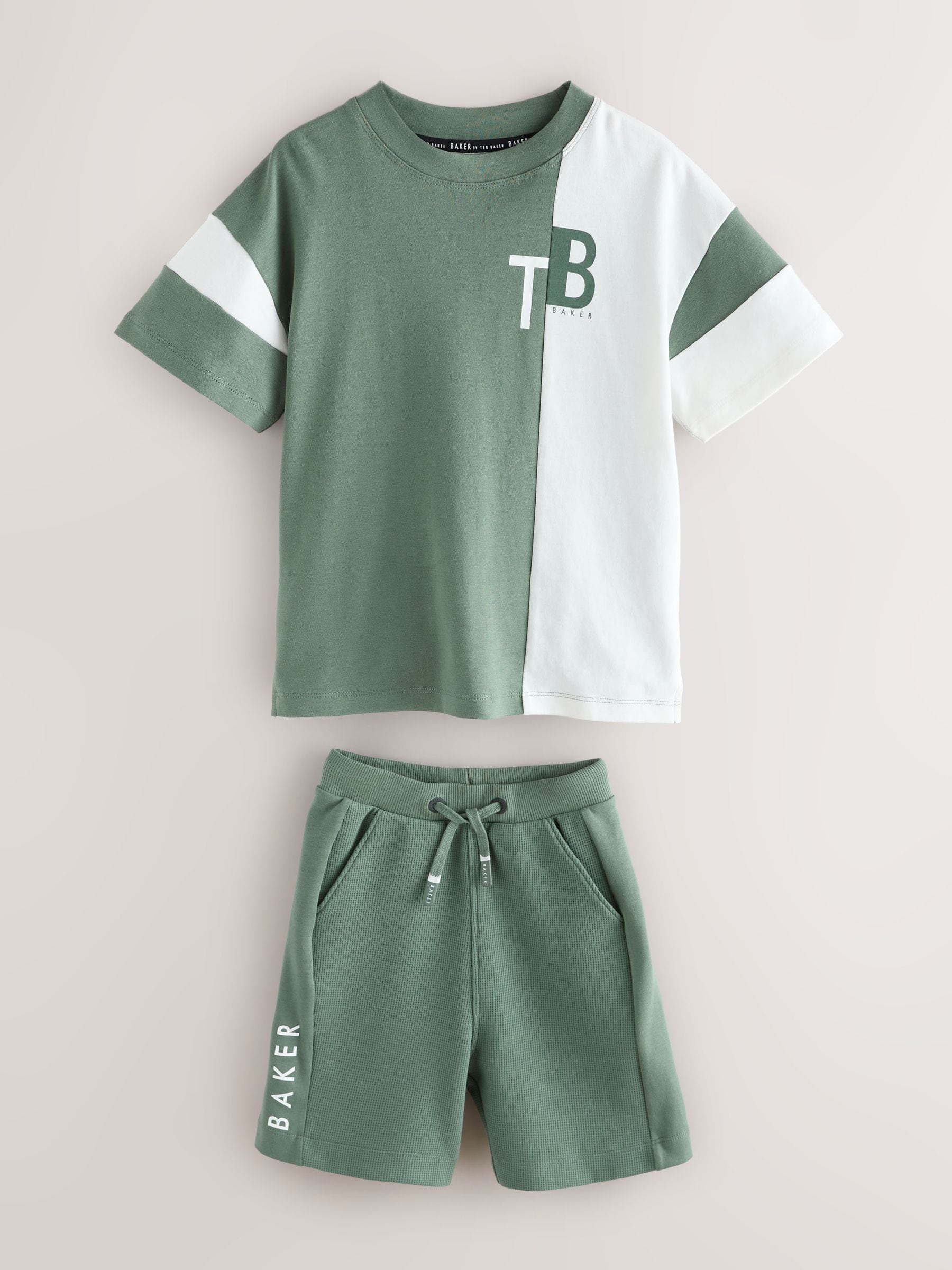 Groen - Baker by Ted Baker Colourblock Varsity T-Shirt and Shorts Set